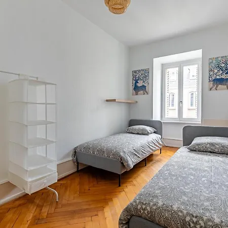 Hyper Centre - 120m2- F5 Daire