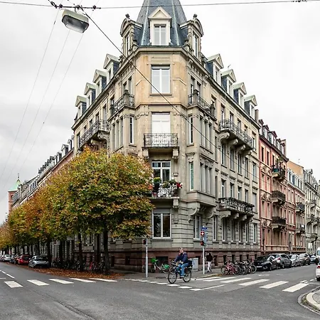 Hyper Centre - 120m2- F5 Strazburg