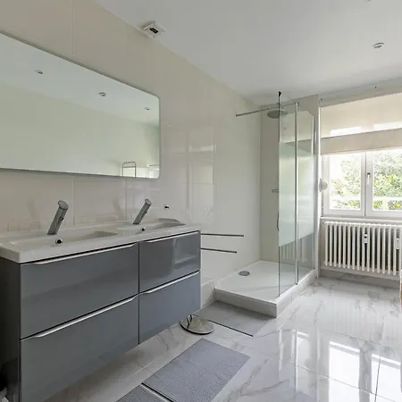 Hyper Centre - 120m2- F5 Daire